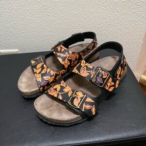 •BETULA• Birkenstock Backstrap Black Flor